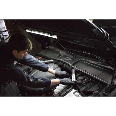 Lampa lucru led reincarcabila compartiment motor si interioare