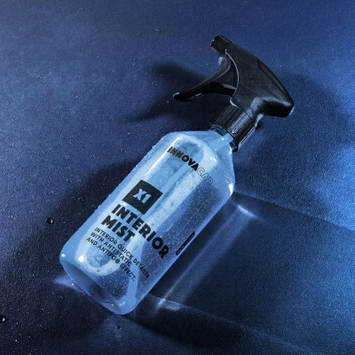 X1 INTERIOR MIST Solutie pentru curatarea rapida a interiorului cu efect antistatic si antiaburire INNOVACAR 500 ml